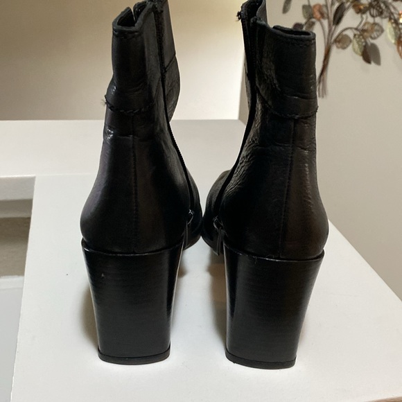 Franco Sarto black boots - Picture 3 of 5